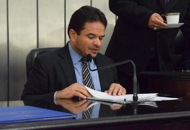 Com volta das coligações barrada, deputados alagoanos podem adotar mesma estratégia em 22