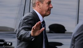 Ministro da Defesa deixa cargo horas depois de Ernesto Araújo
