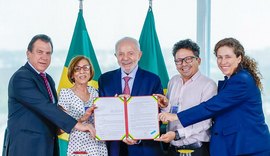 Lula assina decreto que melhora condições de trabalho de terceirizados de órgãos públicos