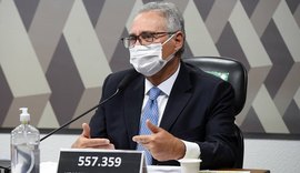 Renan comemora decisão de Pacheco e afirma que pedido de impeachment é 'loucura' de Bolsonaro