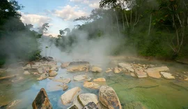 Rio fervente na Amazônia atinge mais de 90ºC e cozinha animais vivos