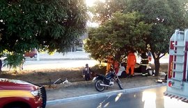 Homem fica preso às ferragens após acidente nesta manhã
