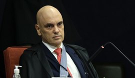 Moraes dá 10 minutos para tenente-coronel trocar farda por roupa civil em interrogatório