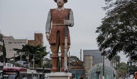 Justiça de SP libera acusados de incendiar estátua de Borba Gato