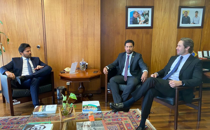 Alagoas terá mais 100 pontos de internet grátis ainda este ano, informa Pedro Vilela