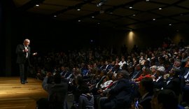 Em encontro com parlamentares, Lula diz que irá governar 'para todos'