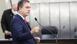 Ronaldo Medeiros elogia Correios e critica projeto de privatização