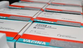Alagoas vai imunizar pessoas a partir de 53 anos com novas doses recebidas