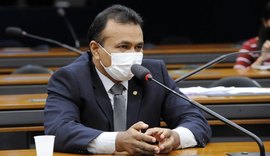 Foi aprovada pela Comissão o benefício fiscal para contratação de mães de crianças