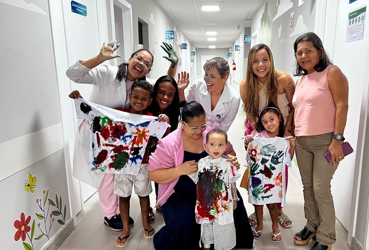 Programação especial leva arte e diversão a crianças internadas em hospital de Salvador