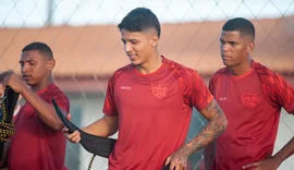 Presidente do CRB confirma saída do zagueiro Caetano