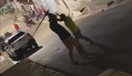 Vídeo: Irmão tenta matar outro com foice durante briga, no interior de AL