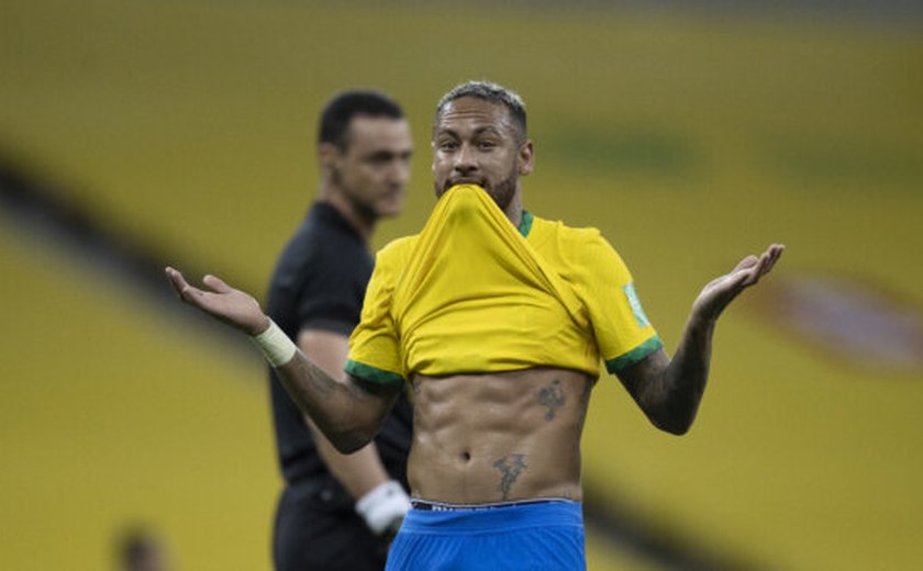 Neymar rebate críticas de atriz global: 'tenho que parar de fazer gol agora'