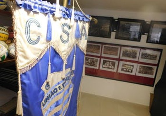 Ídolos do CSA comemoram 105 anos de história e boa fase do clube