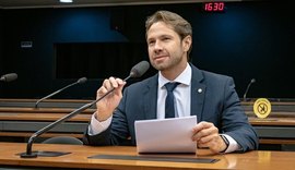 Pedro Vilela emplaca emendas na LDO que beneficiam educação, saúde, turismo e meio ambiente