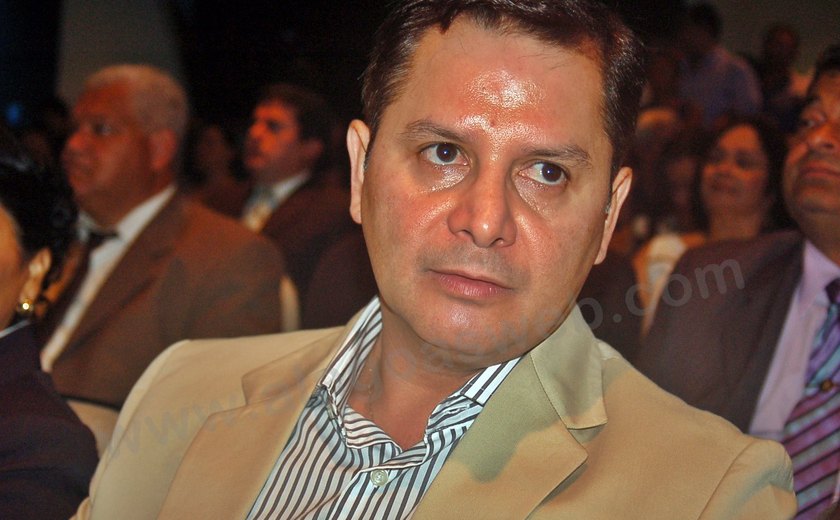 Prefeito de Roteiro sofre acidente de moto na zona rural da cidade