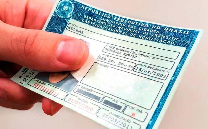 Autoescolas anunciam aumento cobrado no valor da carteira de Habitação no estado