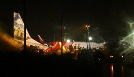 Avião que repatriava indianos cai durante pouso no aeroporto