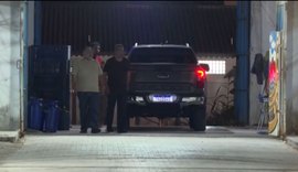 Vídeo: confira o momento em que Collor deixa presídio para cumprir prisão domiciliar