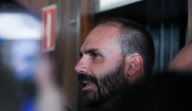 Eduardo Bolsonaro reage a indiciamento da PF e chama investigação de “delirante”