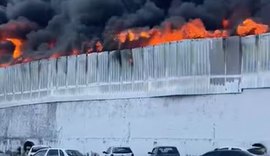 Perícia aponta que incêndio em fábrica de descartáveis começou em sala de bobinas de polietileno