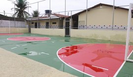 Duas escolas reformadas serão entregues nesta terça (19)