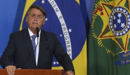 Bolsonaro sanciona nova lei que altera regras sobre auxílio-alimentação e teletrabalho