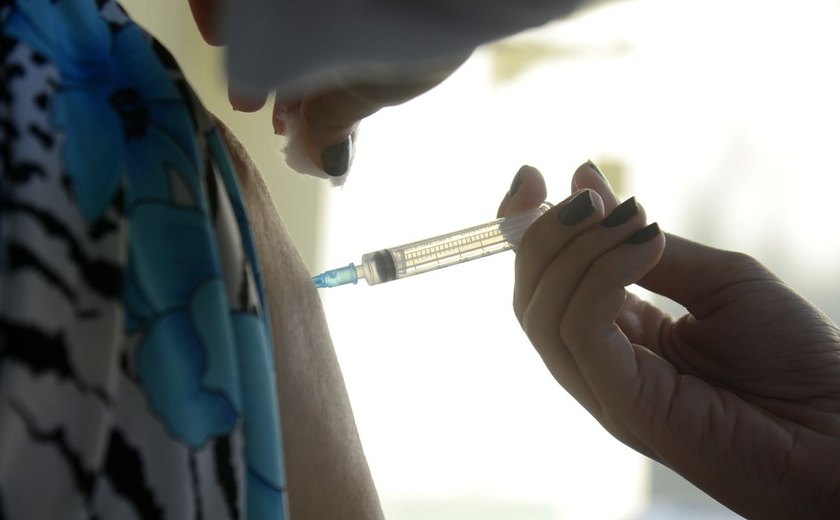 Vacinação contra a gripe é ampliada a partir deste sábado no país