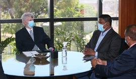 Governador em exercício, Klever Loureiro discute transferências interestaduais de presos