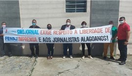 Jornalistas realizam ato na Câmara e pedem cassação de vereador