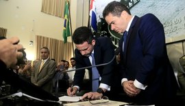 Paulo Dantas é empossado como governador-tampão de Alagoas