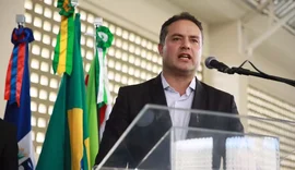 Renan Filho renuncia oficialmente do cargo de governador do estado de Alagoas