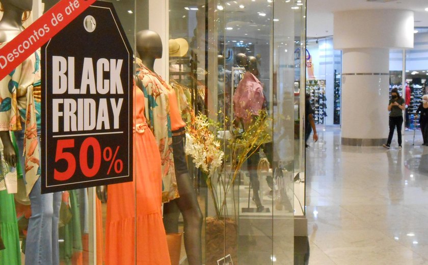 Black Friday 2021: 72% dos consumidores pretendem comprar pela internet