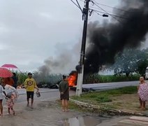 Moradores bloqueiam BR-316 em protesto contra a falta de água em Pilar