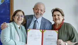 Lula empossa Márcia Lopes no Ministério das Mulheres