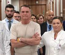 Bolsonaro deixa o hospital após 21 dias internado