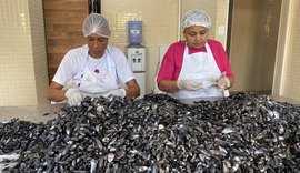 Associada à Unicafes-AL, Coopmaris recebe visita de Primeira-Dama da República