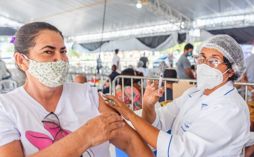 Maceió atinge a marca de 1 milhão de doses de vacinas contra a Covid-19 aplicadas