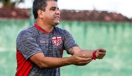 Técnico do CRB anuncia chegada de Wesley e Régis