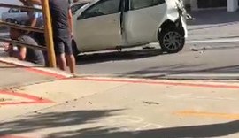 Batida entre cinco carros interdita trecho da Avenida Fernandes Lima