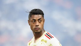 Bruno Henrique é condenado pelo STJD e pega 12 jogos de suspensão
