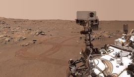 NASA encontra sinais promissores de vida microscópica em rocha marciana