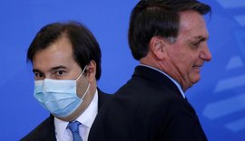 Após intriga com Bolsonaro, Maia deve deixar impeachment para próximo líder