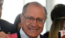 Partido dos Trabalhadores confirma indicação de Alckmin para vice de Lula