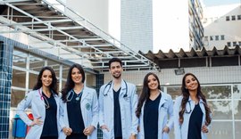 Ufal entrega 40 novos profissionais de Medicina para combater Covid-19