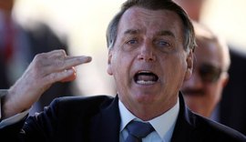 Bolsonaro diz que churrasco era fake e chama jornalistas de idiotas
