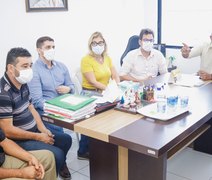 Palmeira firma parceria com agricultores para aquisição de alimentos para merenda escolar