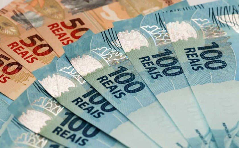 Inflação fará salário mínimo ter maior alta em 6 anos, mas sem ganho real