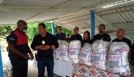 Seris entrega kits de higiene pessoal para reeducandos