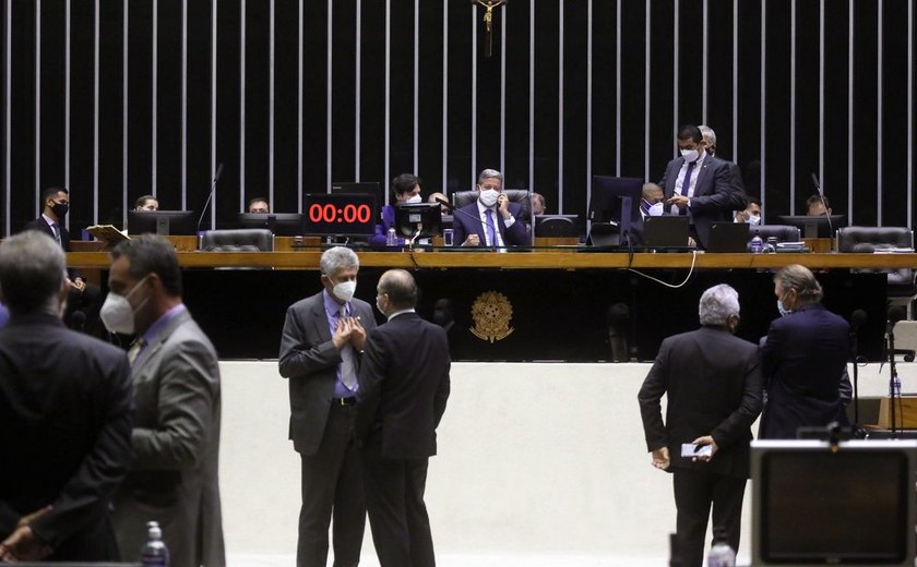 Câmara aprova valor fixo para cobrança do ICMS para combustíveis